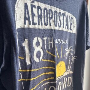 Aeropostale // blue Longboard graphic t-shirt, mens large, vintage 2000s